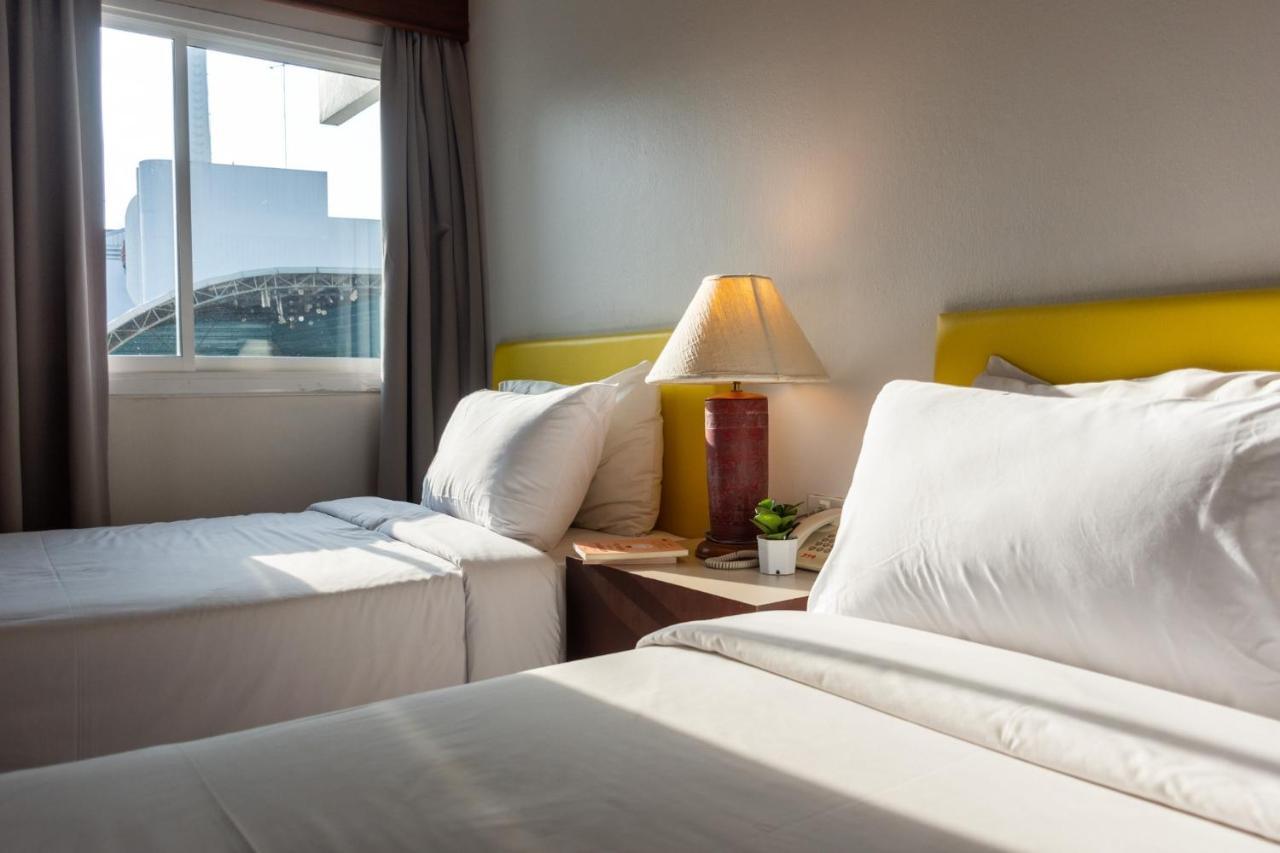 Mayflower Grand Hotel Korat Nakhonratchasima Esterno foto